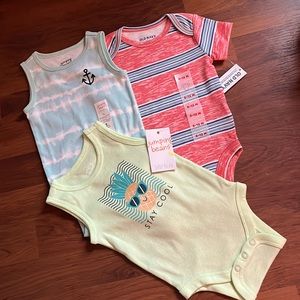 Set of 3 onesies